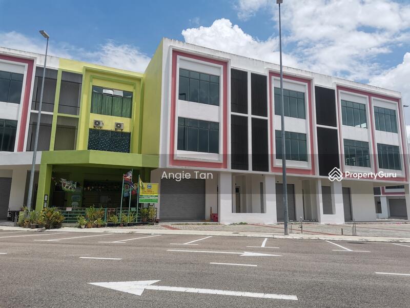 Modern Office Unit for Sale in [Business District] — [Size] sqm — photo 3